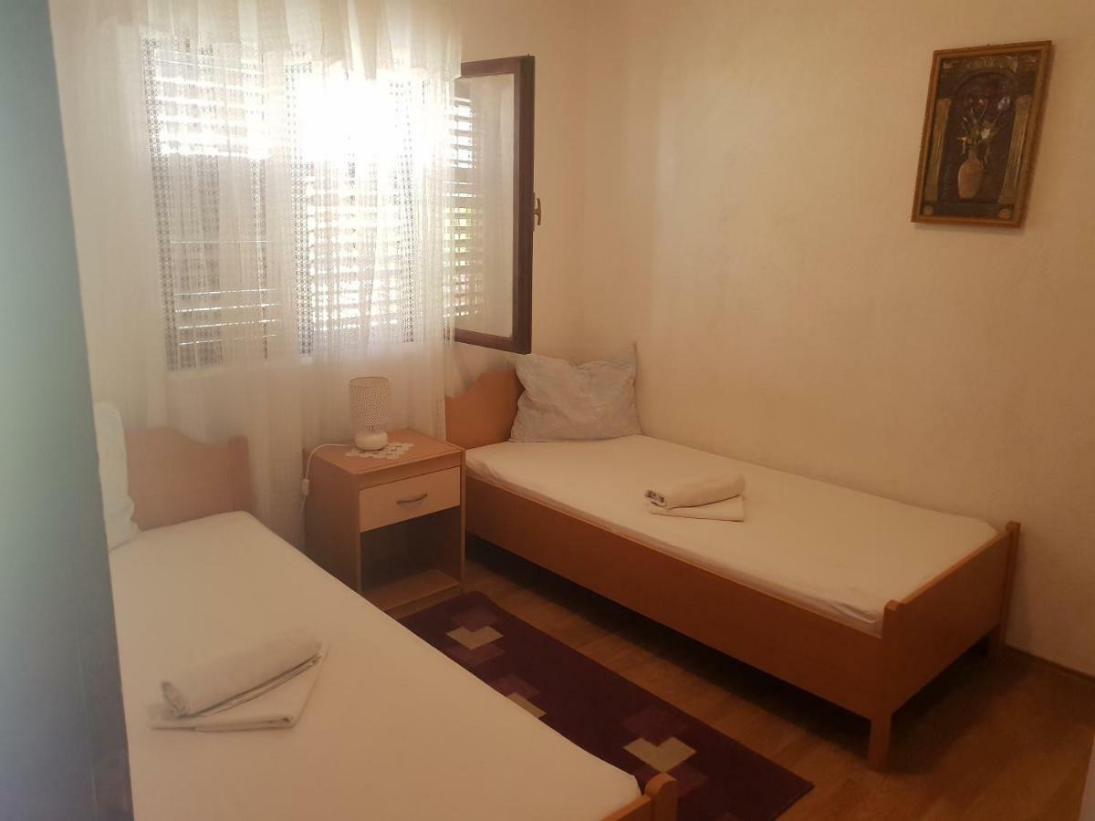 חוואר Guest House Alisa מראה חיצוני תמונה