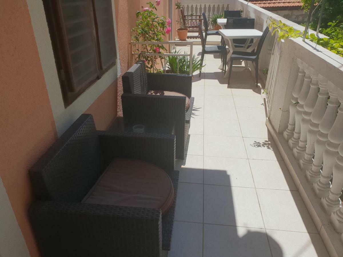 חוואר Guest House Alisa מראה חיצוני תמונה